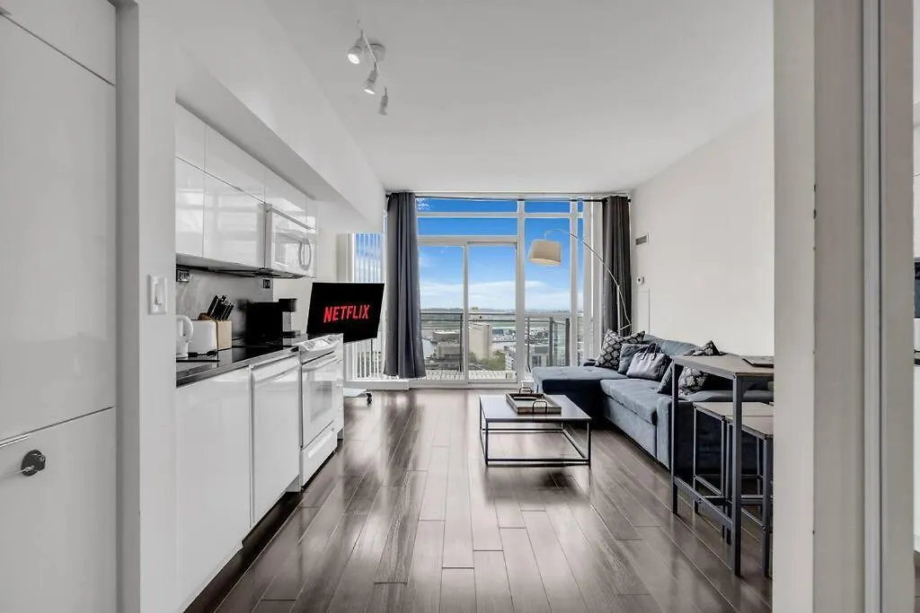 Apartment Stylish Suites - Free Parking & Lake View Toronto