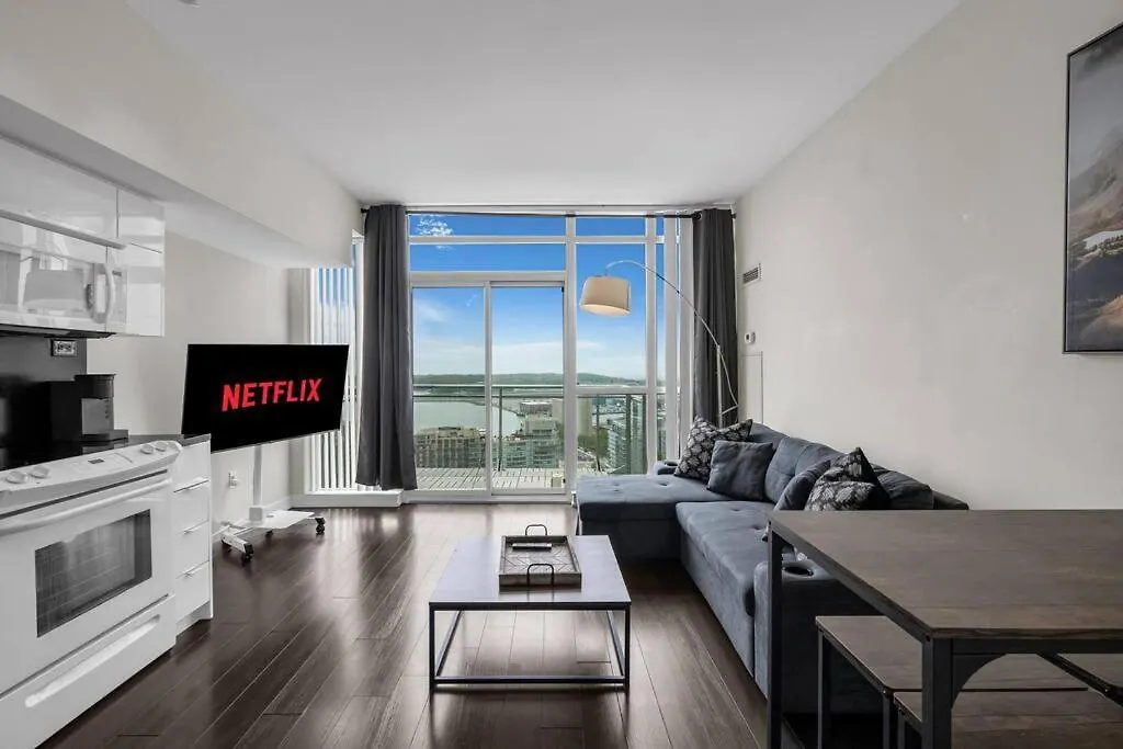 Stylish Suites - Free Parking & Lake View Toronto