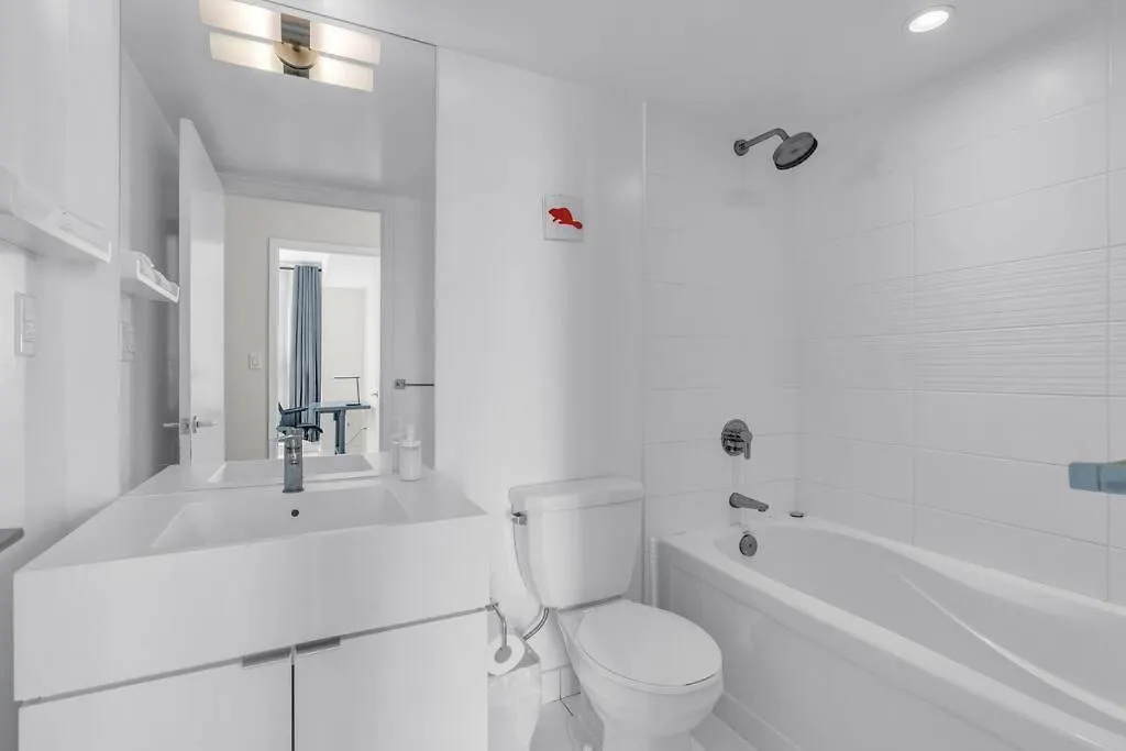 Stylish Suites - Free Parking & Lake View Toronto Canada