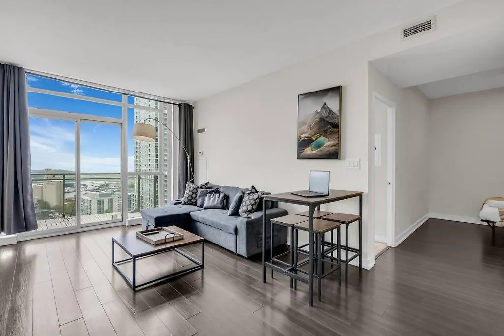 Stylish Suites - Free Parking & Lake View Toronto Lejlighed