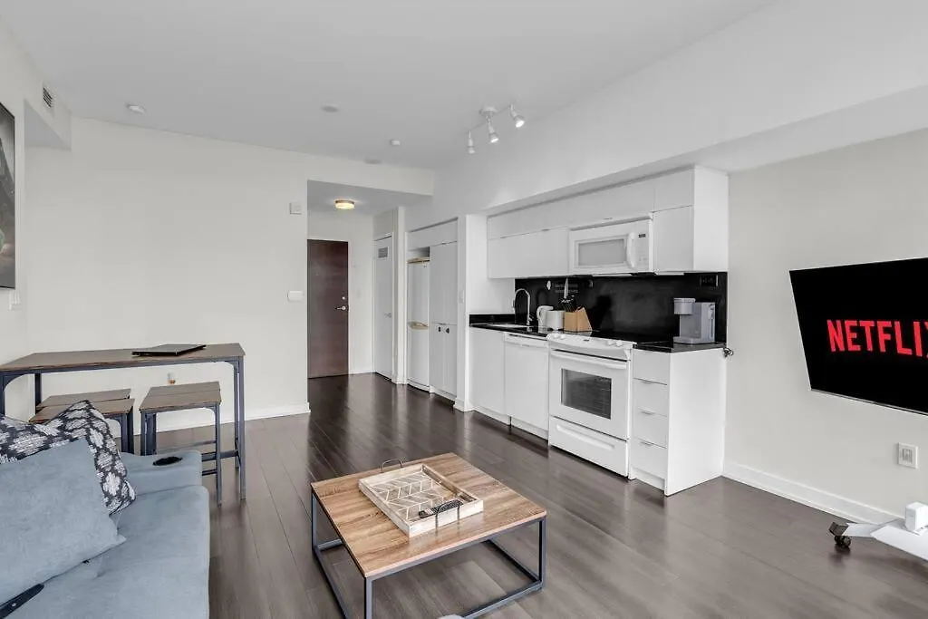 Stylish Suites - Free Parking & Lake View Toronto