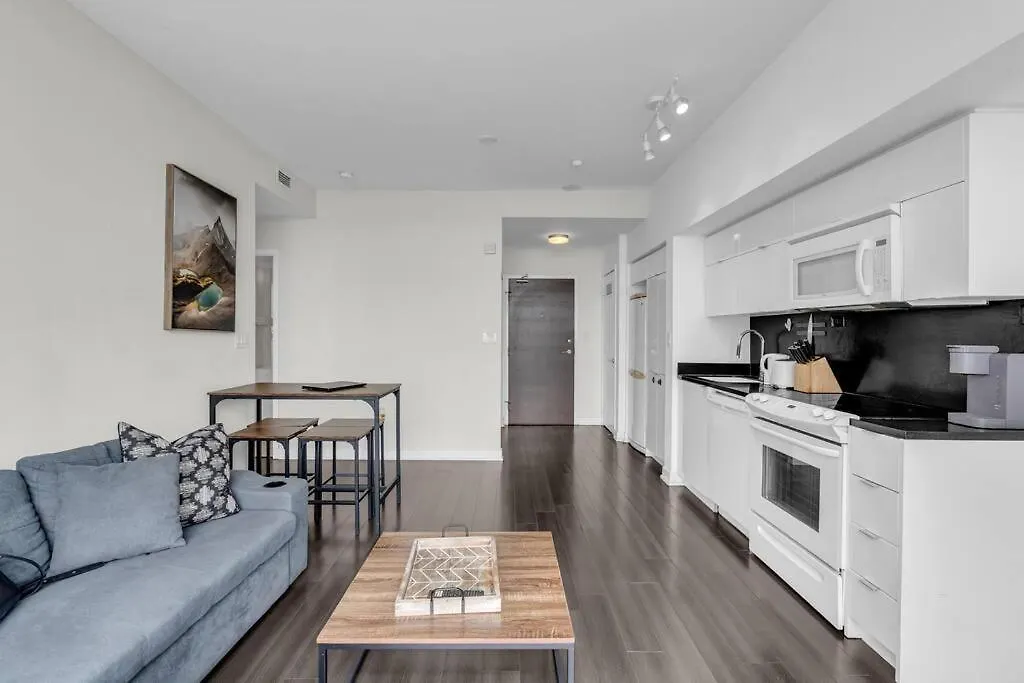 Stylish Suites - Free Parking & Lake View Toronto Canada